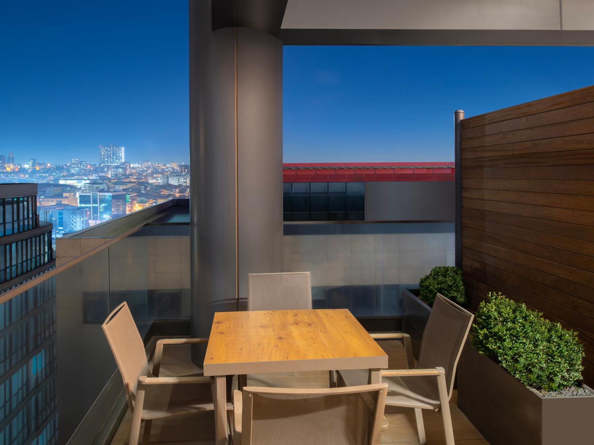 מלון Movenpick Living Istanbul West מראה חיצוני תמונה