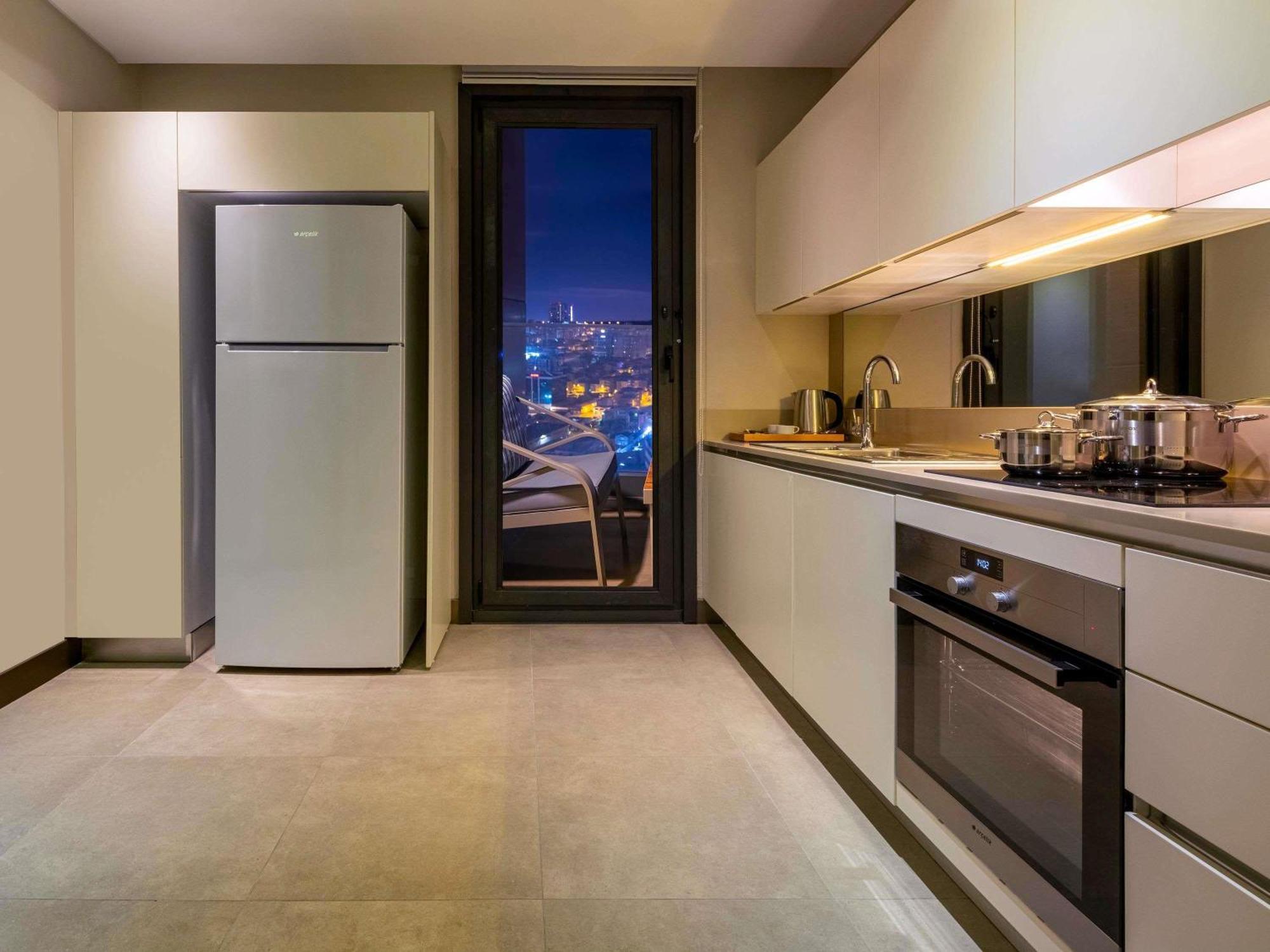מלון Movenpick Living Istanbul West מראה חיצוני תמונה