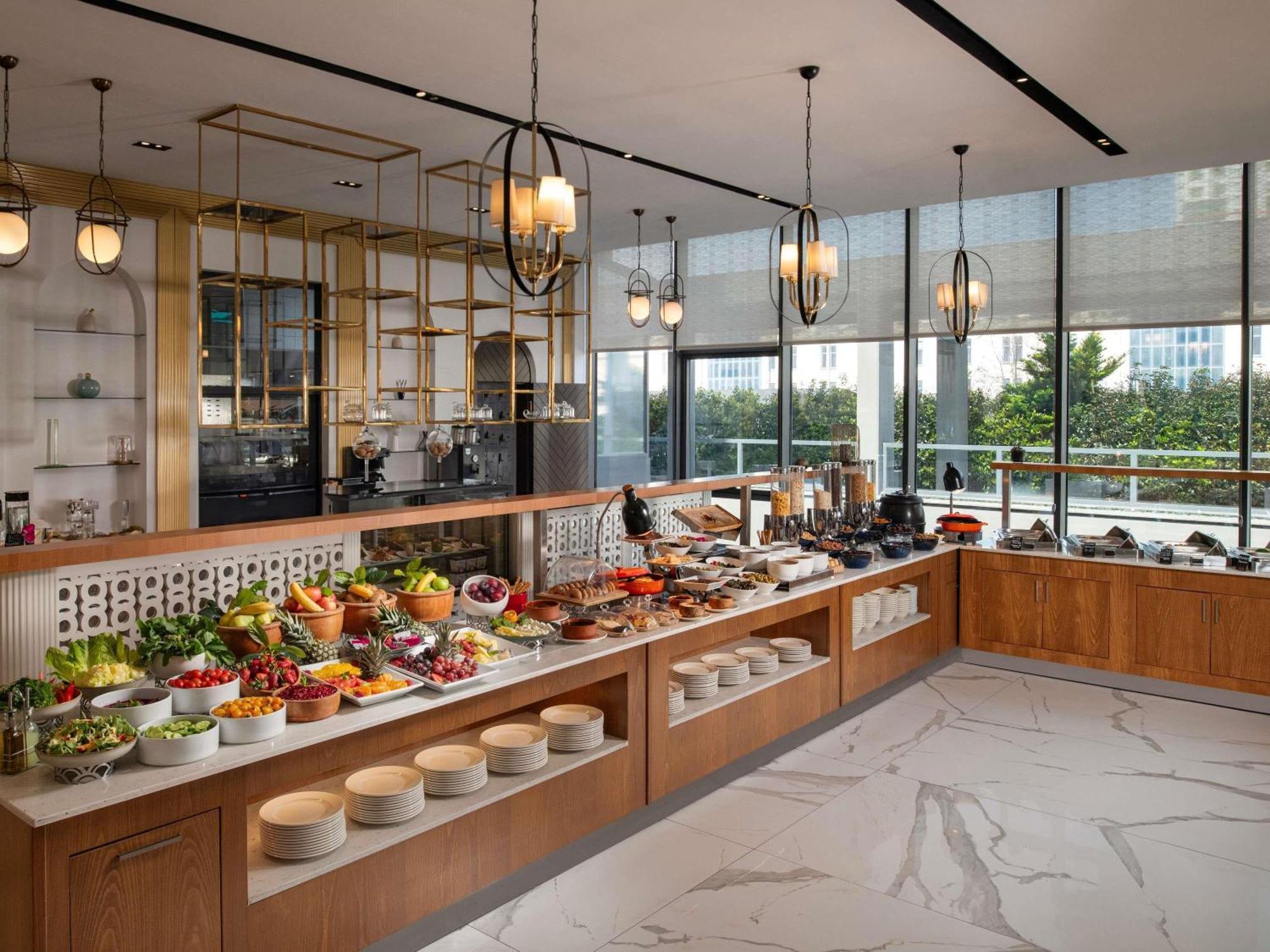 מלון Movenpick Living Istanbul West מראה חיצוני תמונה