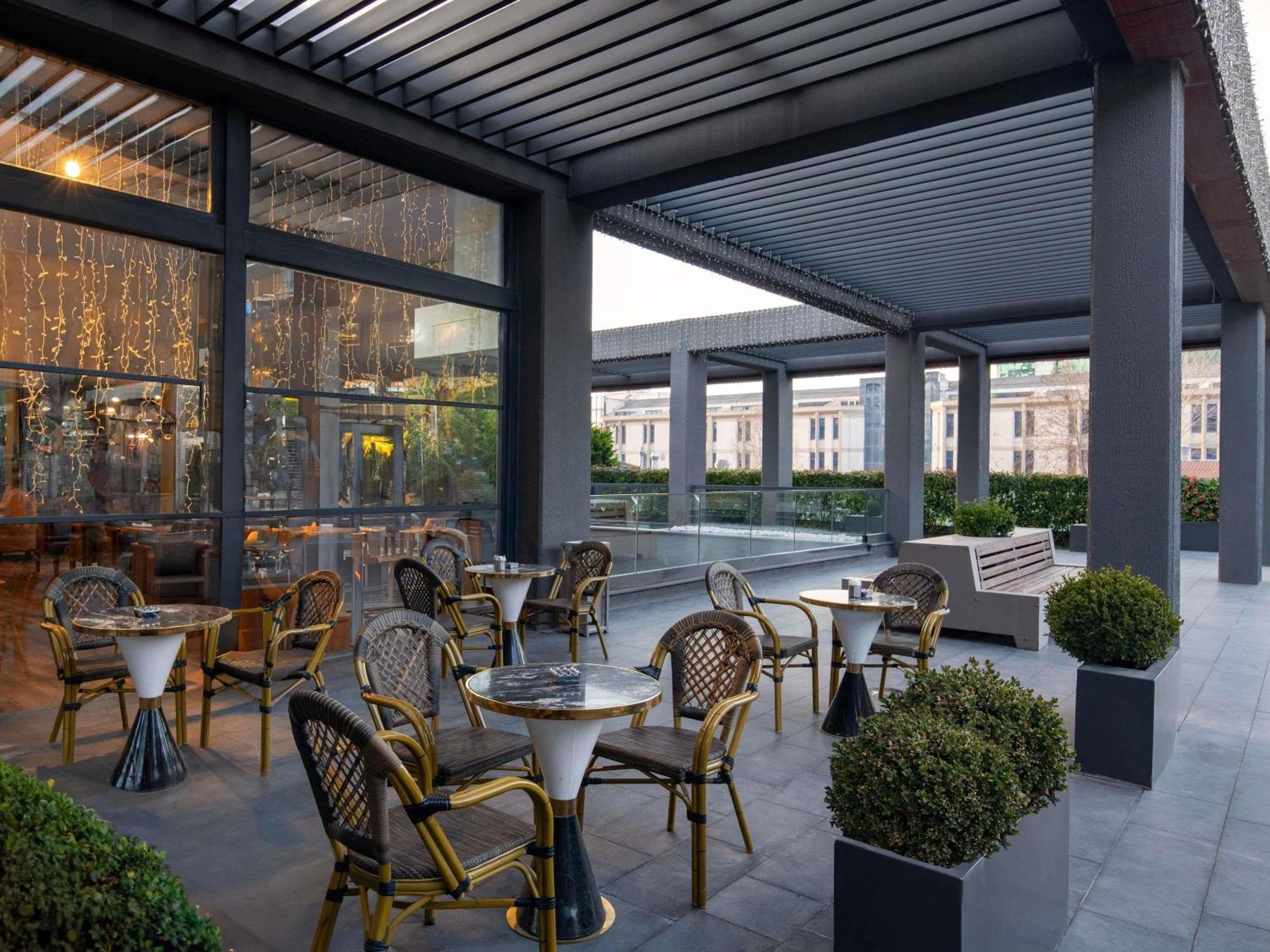 מלון Movenpick Living Istanbul West מראה חיצוני תמונה