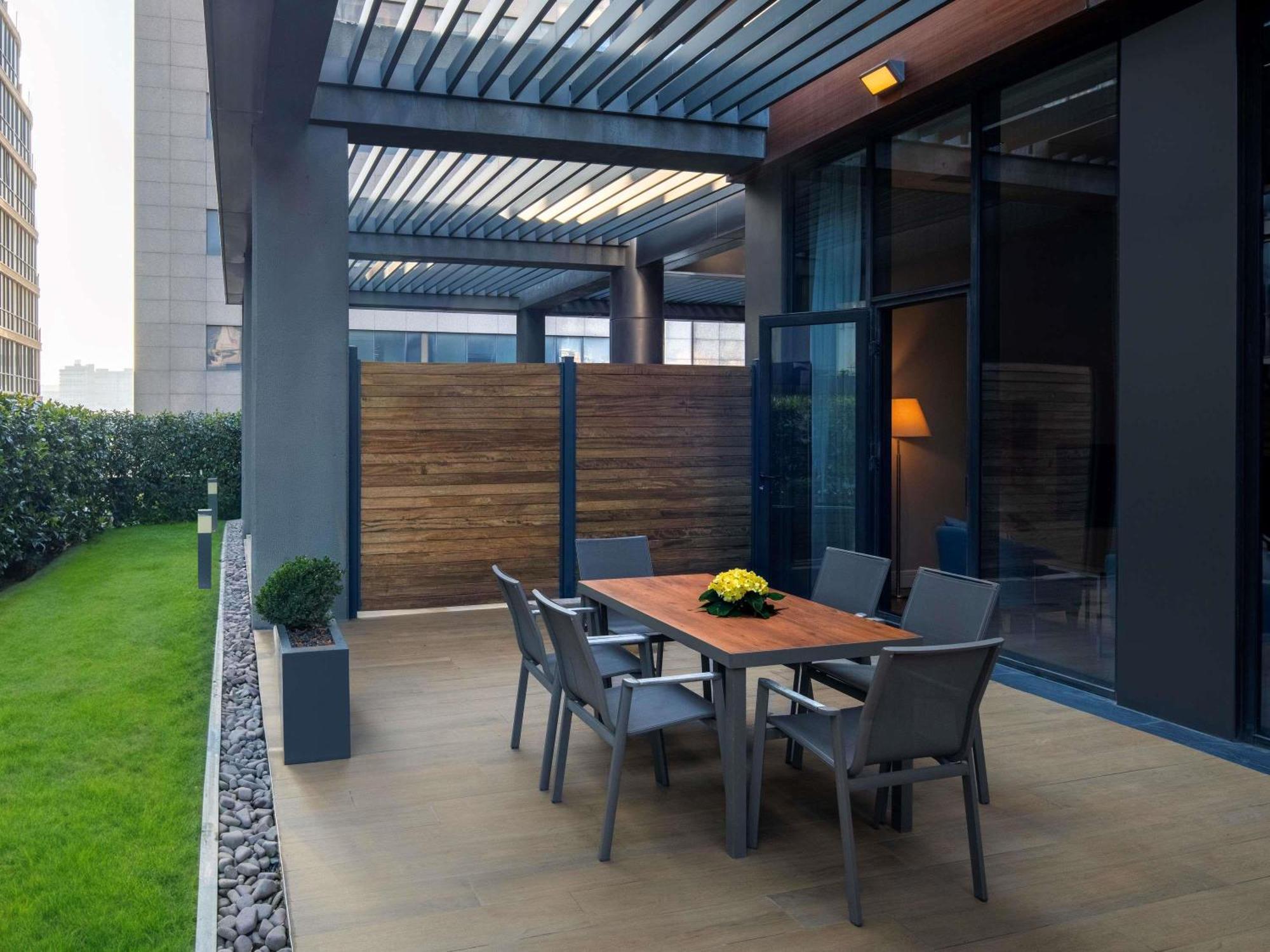 מלון Movenpick Living Istanbul West מראה חיצוני תמונה