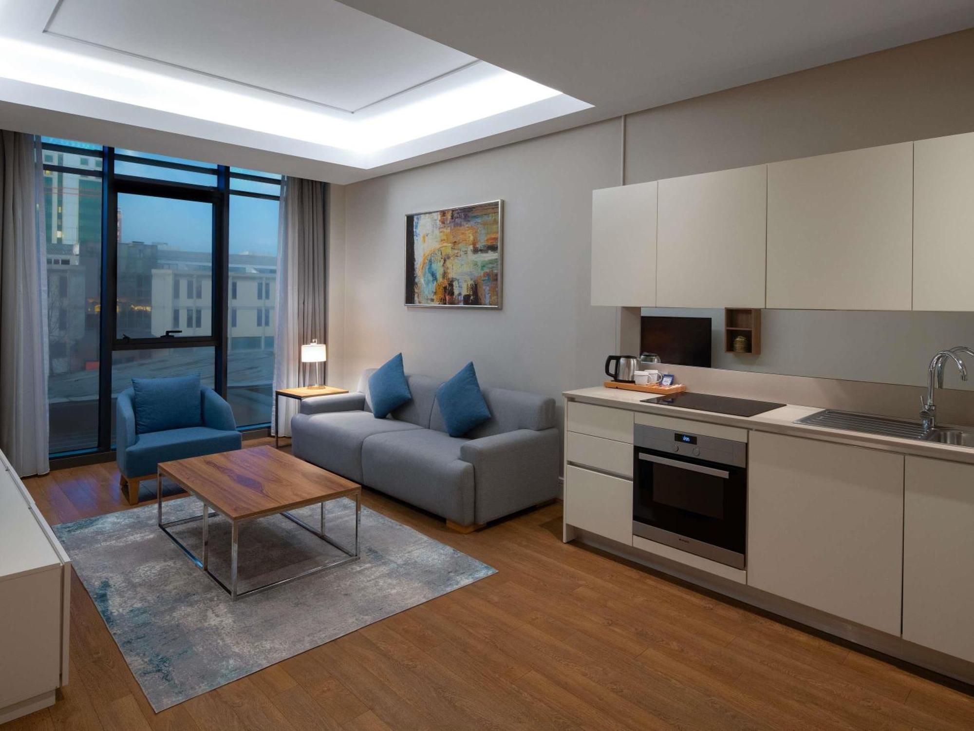 מלון Movenpick Living Istanbul West מראה חיצוני תמונה
